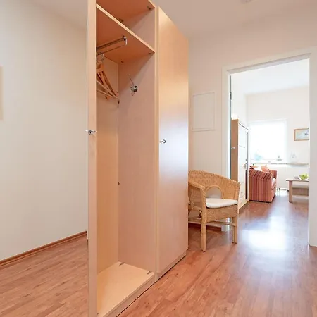 Yachthafen 6 Steuerbord *